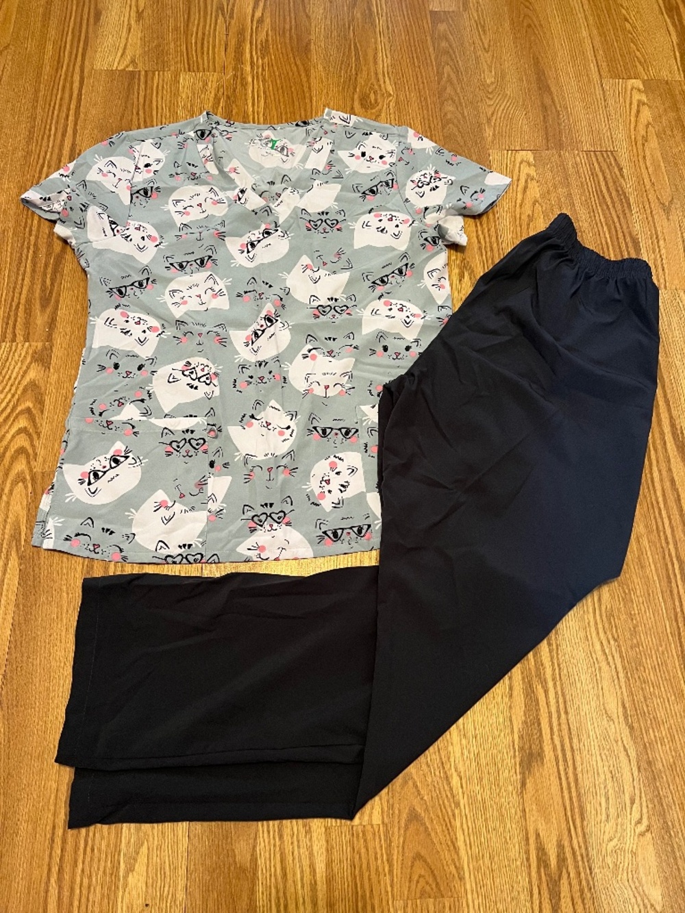 GT Performance cat scrub top pants set L Large
